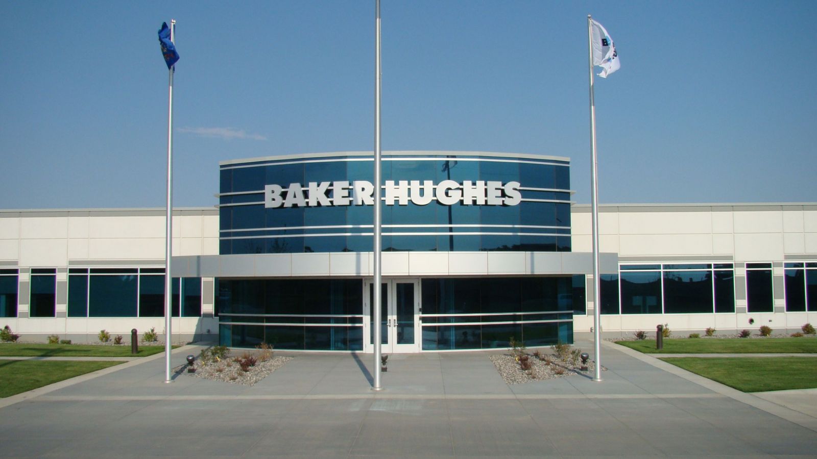 Baker Hughes Plans 500m in Cost Cuts